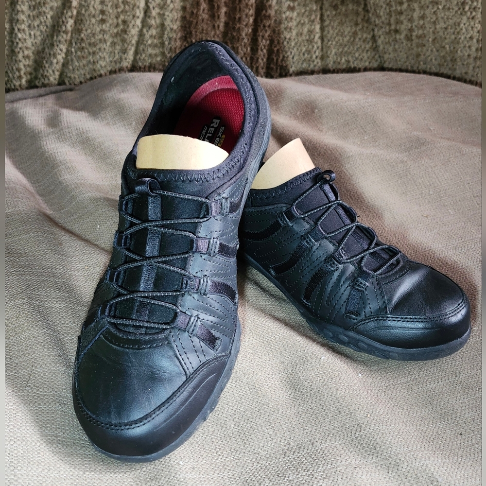 Skechers Black Lace-Up Athletic Shoes